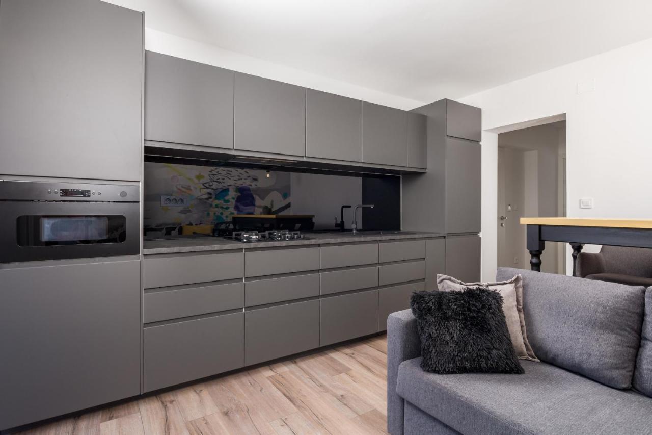Destination Sea II Apartment Baska  Bagian luar foto