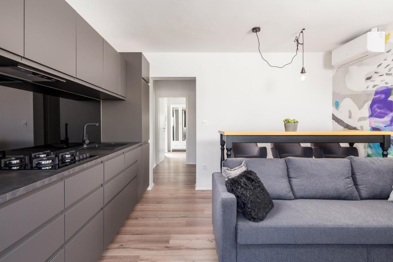 Destination Sea II Apartment Baska  Bagian luar foto